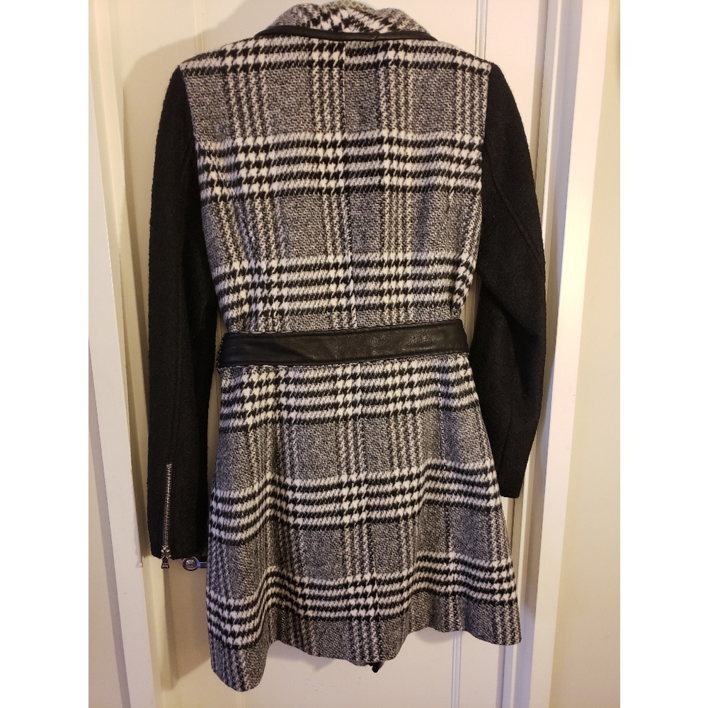 Guess Belted Wool Plaid ContrastSleeve Trench Coat - Picture 5 of 6